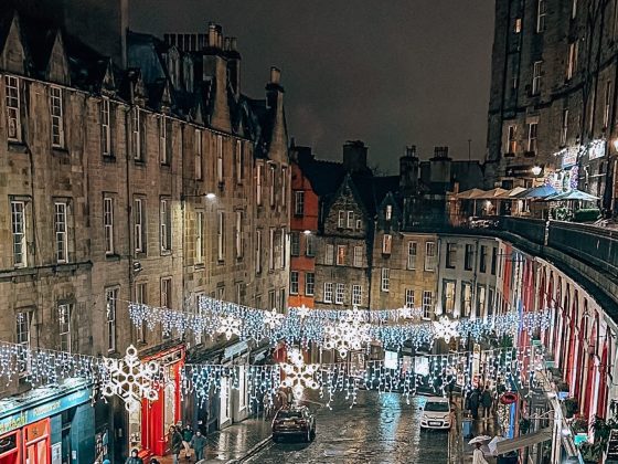 Tour Outlander Christmas
