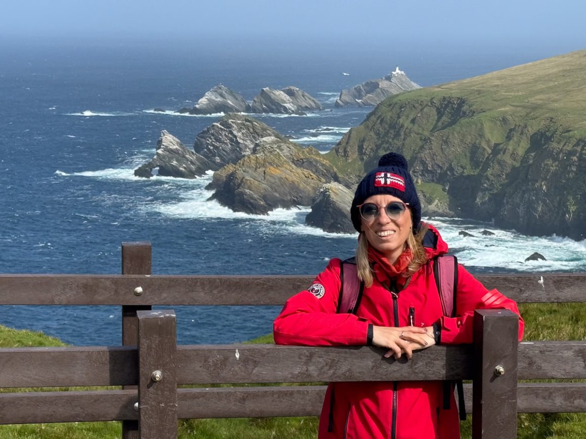 Paesaggio delle Shetland durante un viaggio Scotland4You