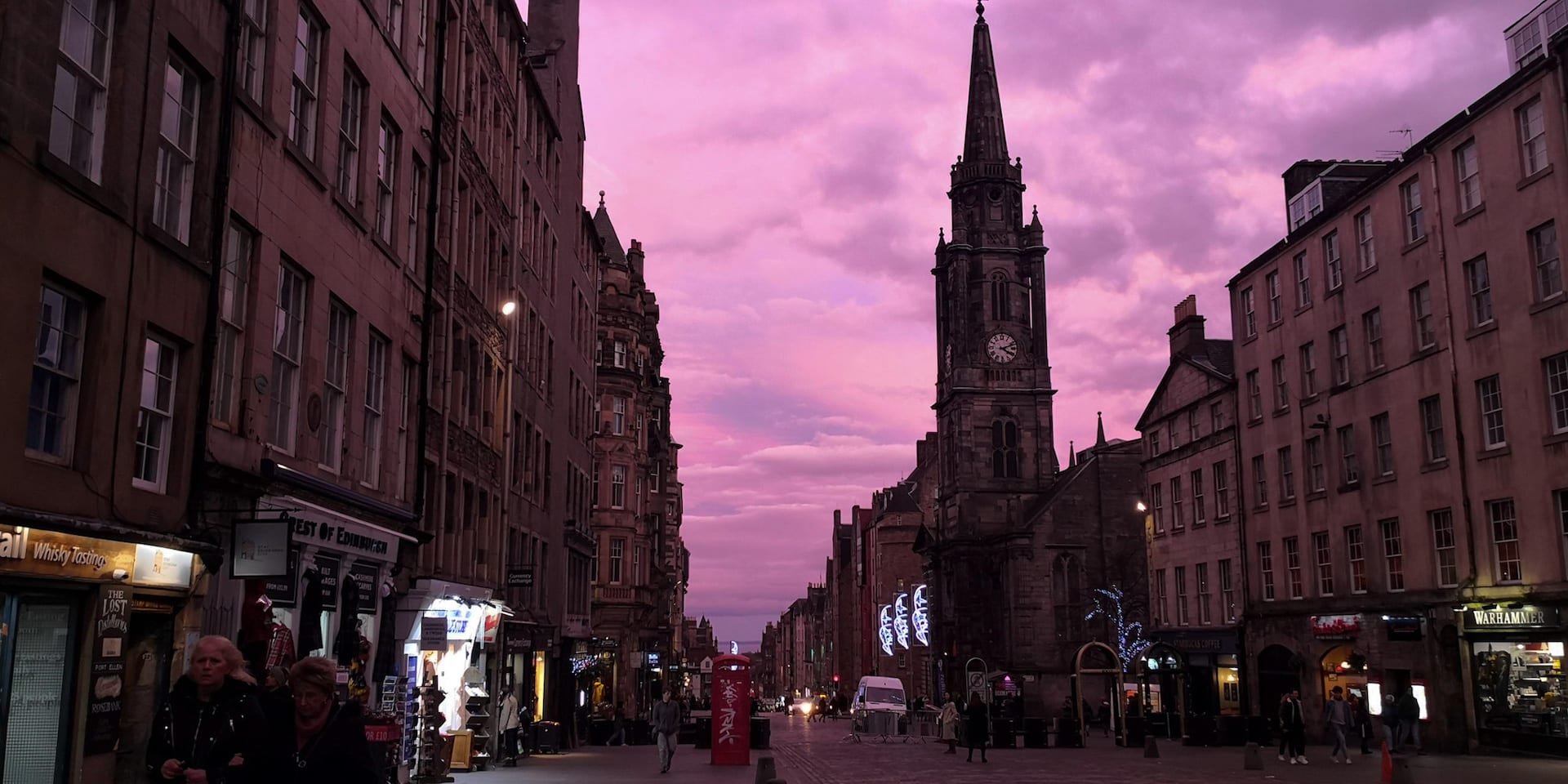 Edimburgo di notte